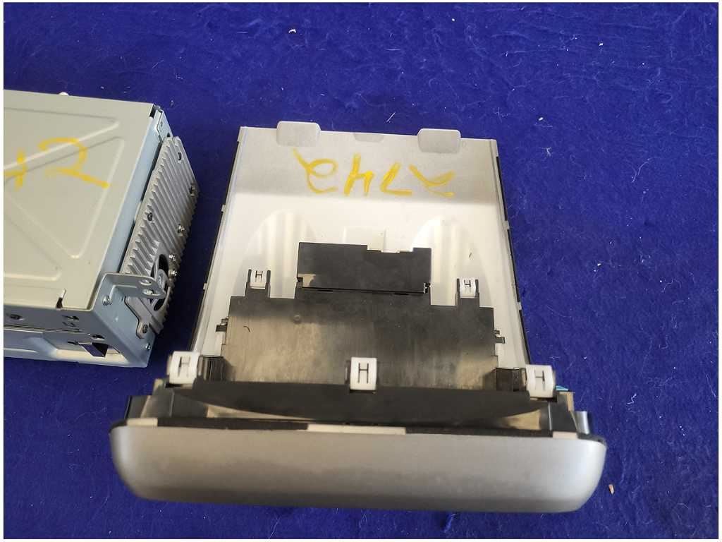 2013 Chevrolet Camaro ZL1 Coupe Receiver Info Screen Face Plate Stereo 2742 - The Parts Farm