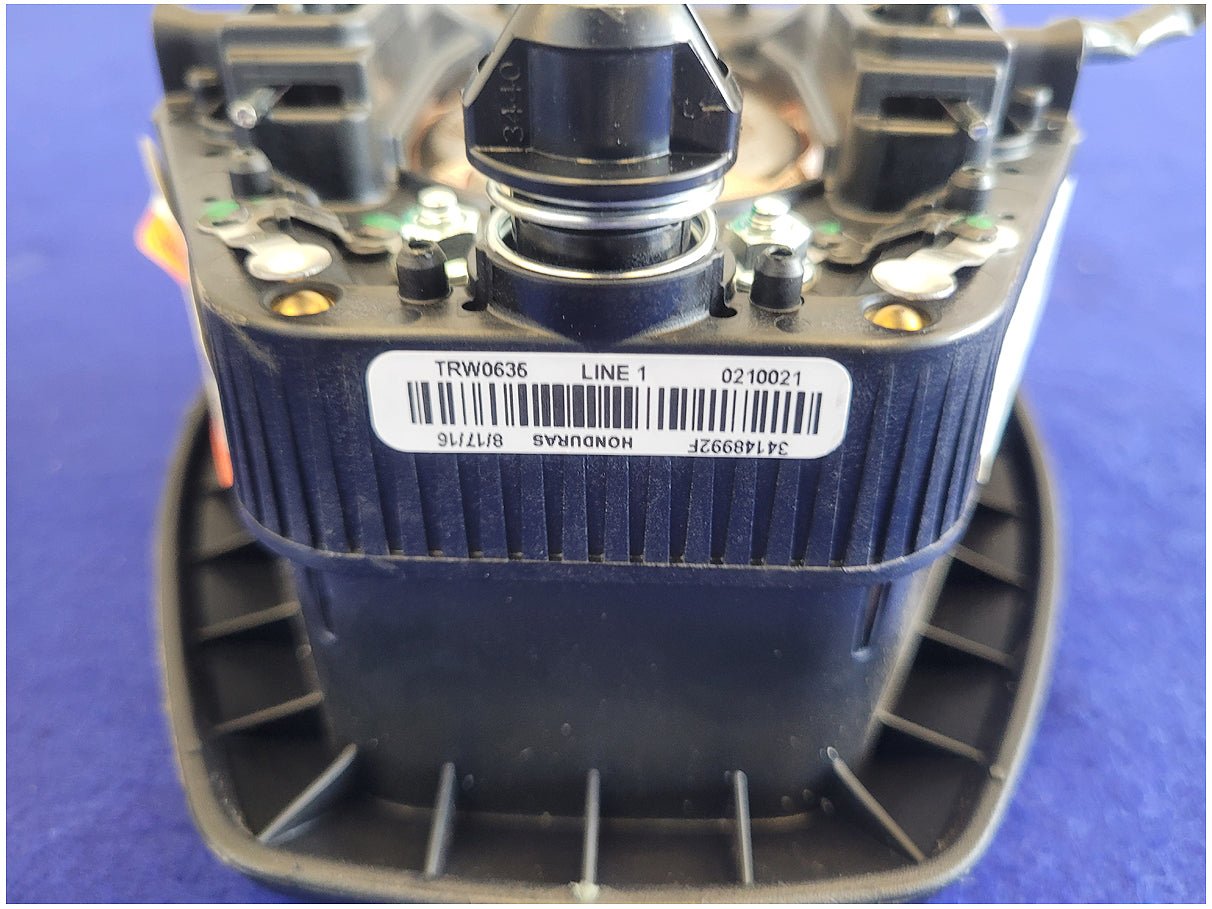 2015 - 2017 Ford F150 Pickup Truck Driver Air Bag Steering Wheel 2733 - The Parts Farm