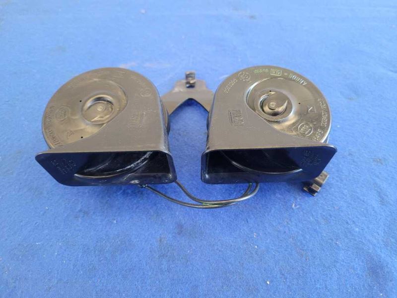 2015 - 2017 Ford F150 Pickup Truck Front Dual Horn Emergency Noise 2509 - The Parts Farm
