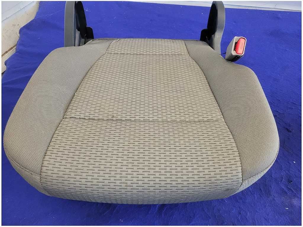 2015 - 2017 Ford F150 Pickup Truck Passenger Front Manual Seat Track 2765 - The Parts Farm