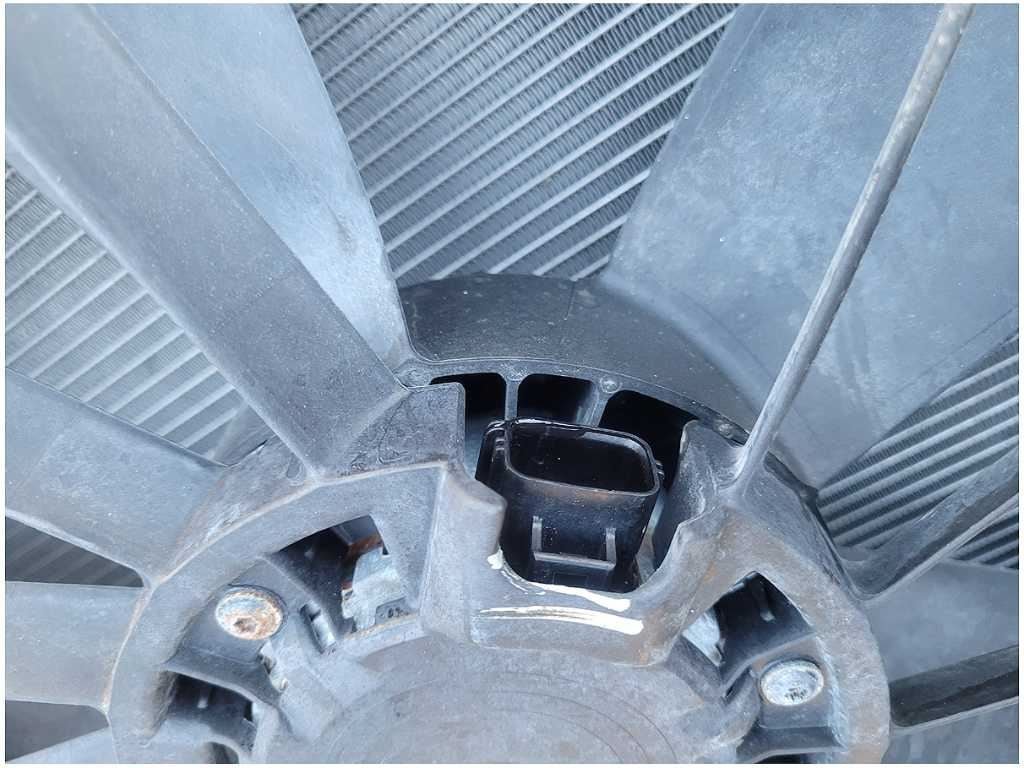 2015 - 2017 Ford F150 Pickup Truck Radiator Fan Condenser Auto Trans Cooling 2765 - The Parts Farm