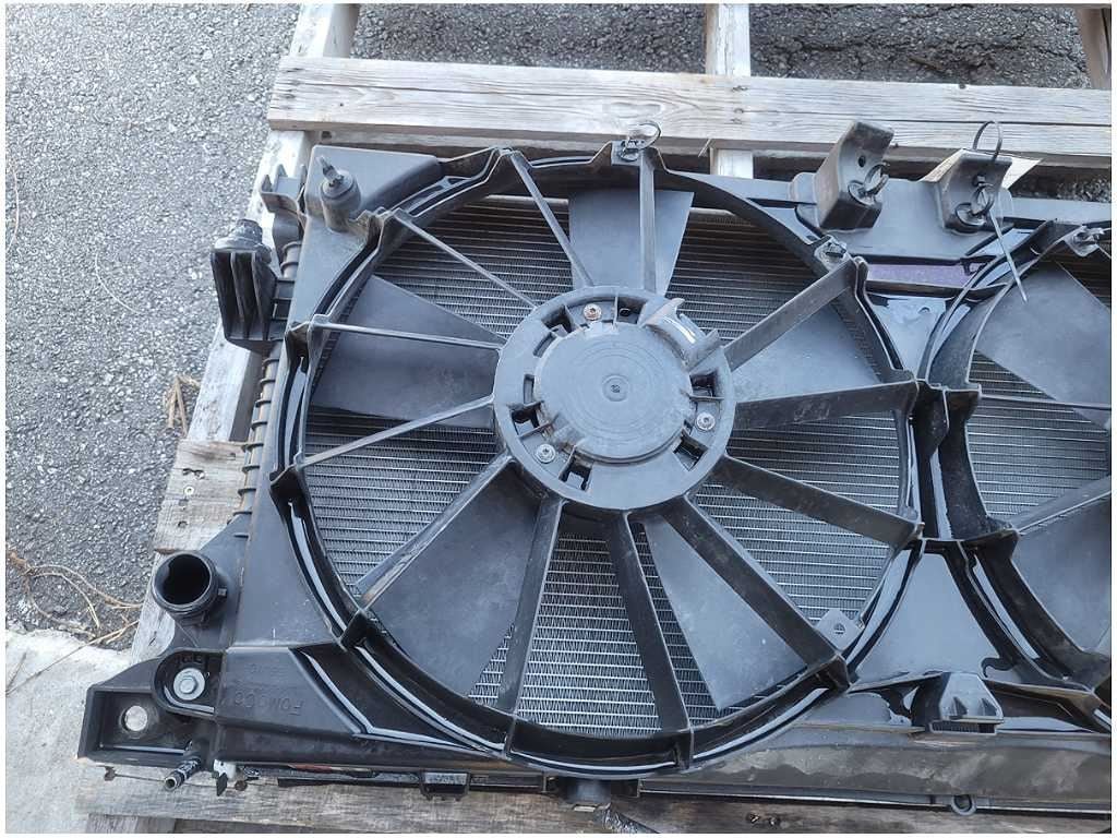 2015 - 2017 Ford F150 Pickup Truck Radiator Fan Condenser Auto Trans Cooling 2765 - The Parts Farm