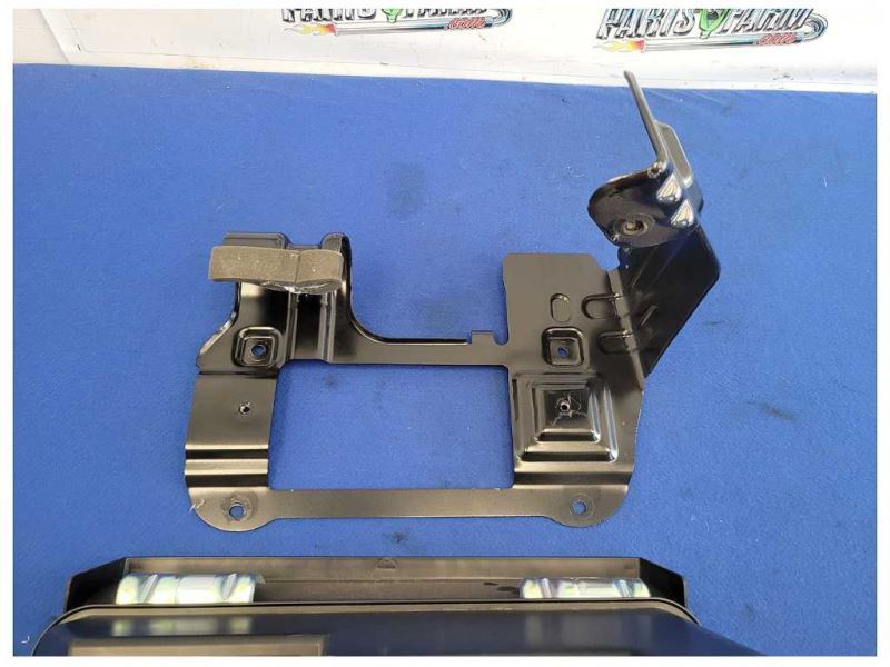 2015 - 2017 Ford Mustang GT Rear Subwoofer Trunk Speaker 8" Convertible 2601 - The Parts Farm