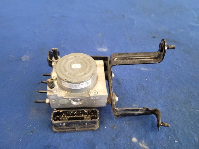2015 - 2017 Ford Mustang GT S550 ABS Anti - Lock Brake System Module 2274 - The Parts Farm