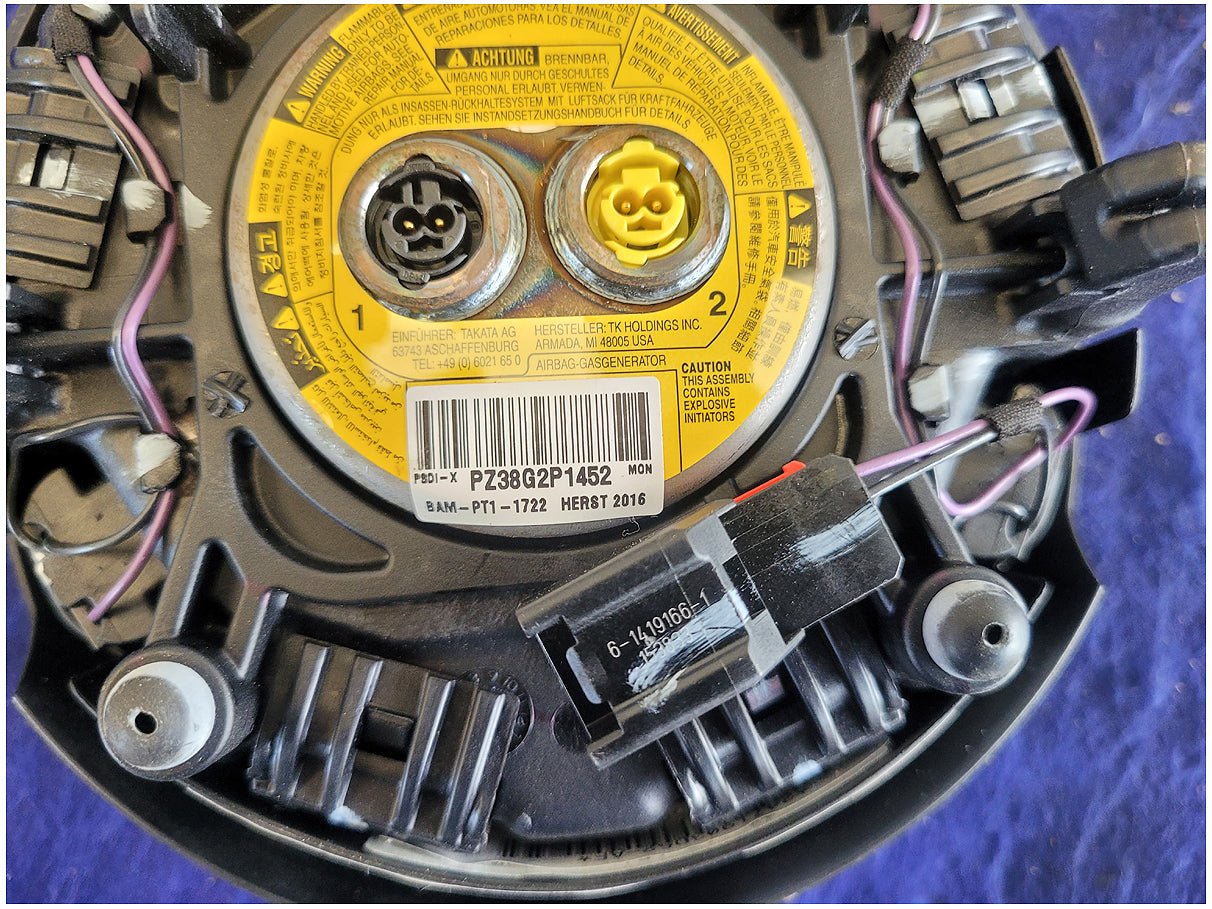 2015 - 2017 Ford Mustang GT S550 Air Bag Driver Steering Wheel Left Dash 2740 - The Parts Farm