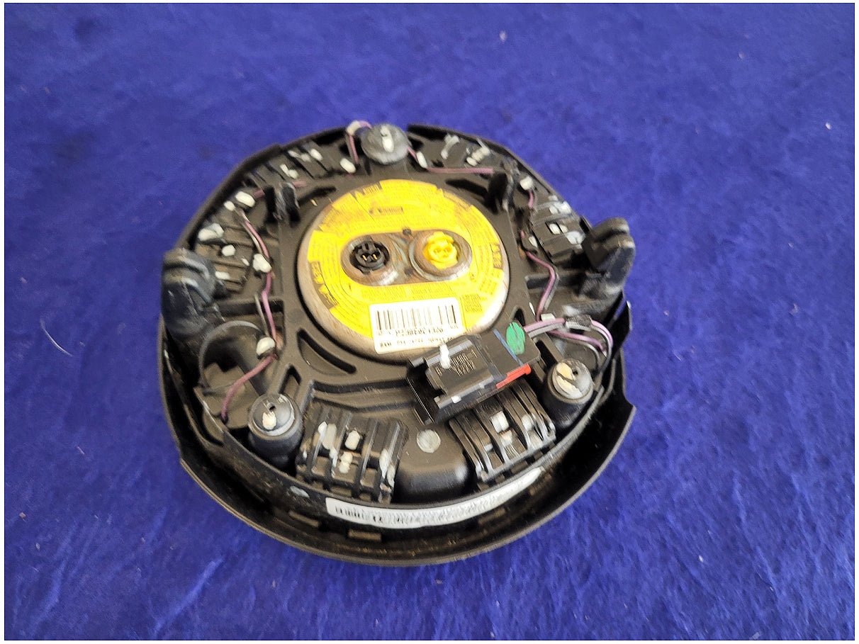 2015 - 2017 Ford Mustang GT S550 Air Bag Driver Steering Wheel Left Dash 2750 - The Parts Farm