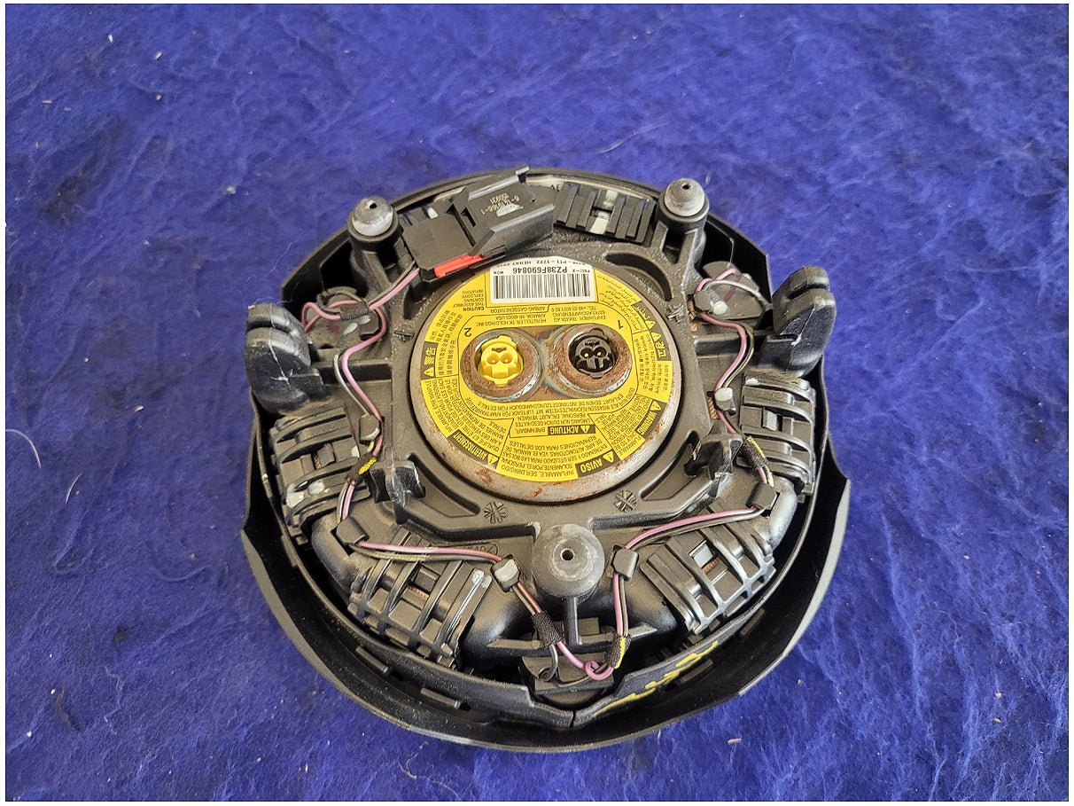 2015 - 2017 Ford Mustang GT S550 Air Bag Driver Steering Wheel Left Dash 2752 - The Parts Farm