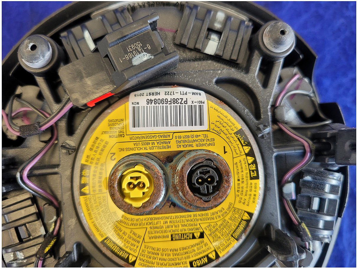 2015 - 2017 Ford Mustang GT S550 Air Bag Driver Steering Wheel Left Dash 2752 - The Parts Farm