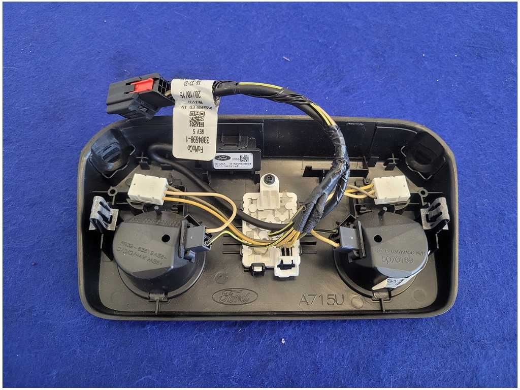 2015 - 2017 Ford Mustang GT S550 Coupe Dome Light Map Roof Console 2776 - The Parts Farm