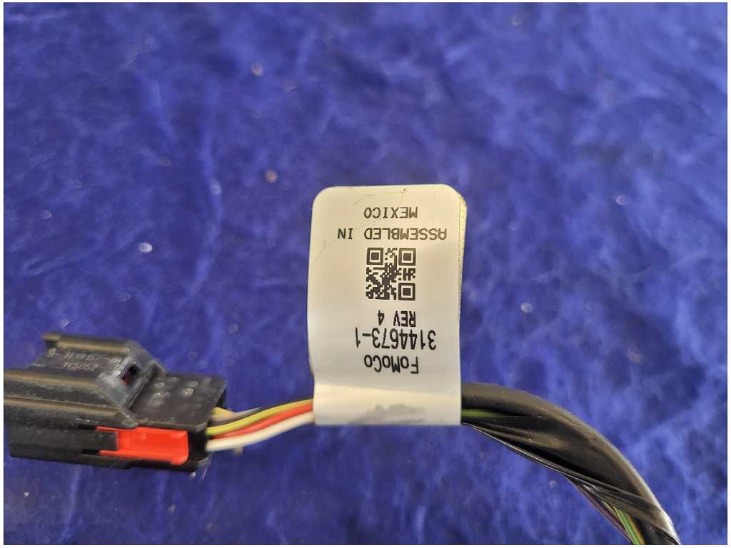 2015 - 2017 Ford Mustang GT S550 Coupe Map Dome Light Front Roof 2752 - The Parts Farm