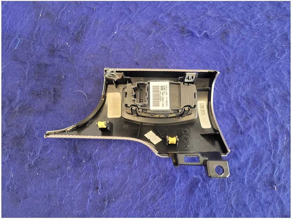 2015 - 2017 Ford Mustang GT S550 Driver Front Headlight Switch Panel 2752 - The Parts Farm