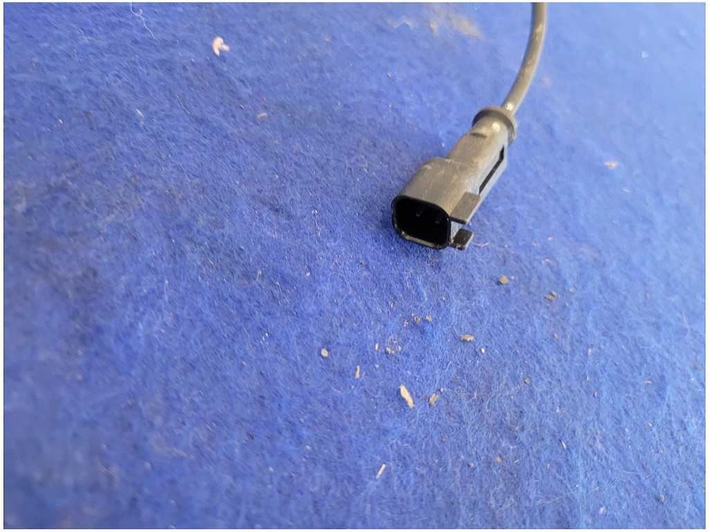 2015 - 2017 Ford Mustang GT S550 Driver Left Front Spindle Knuckle Hub 2776 - The Parts Farm