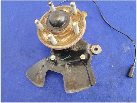 2015-2017 Ford Mustang GT S550 Driver Left Front Spindle Knuckle Hub 2776