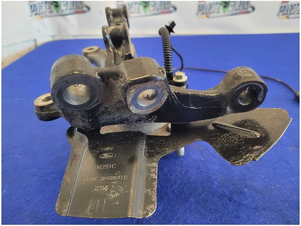 2015 - 2017 Ford Mustang GT S550 Driver Left Front Spindle Knuckle Hub 2776 - The Parts Farm