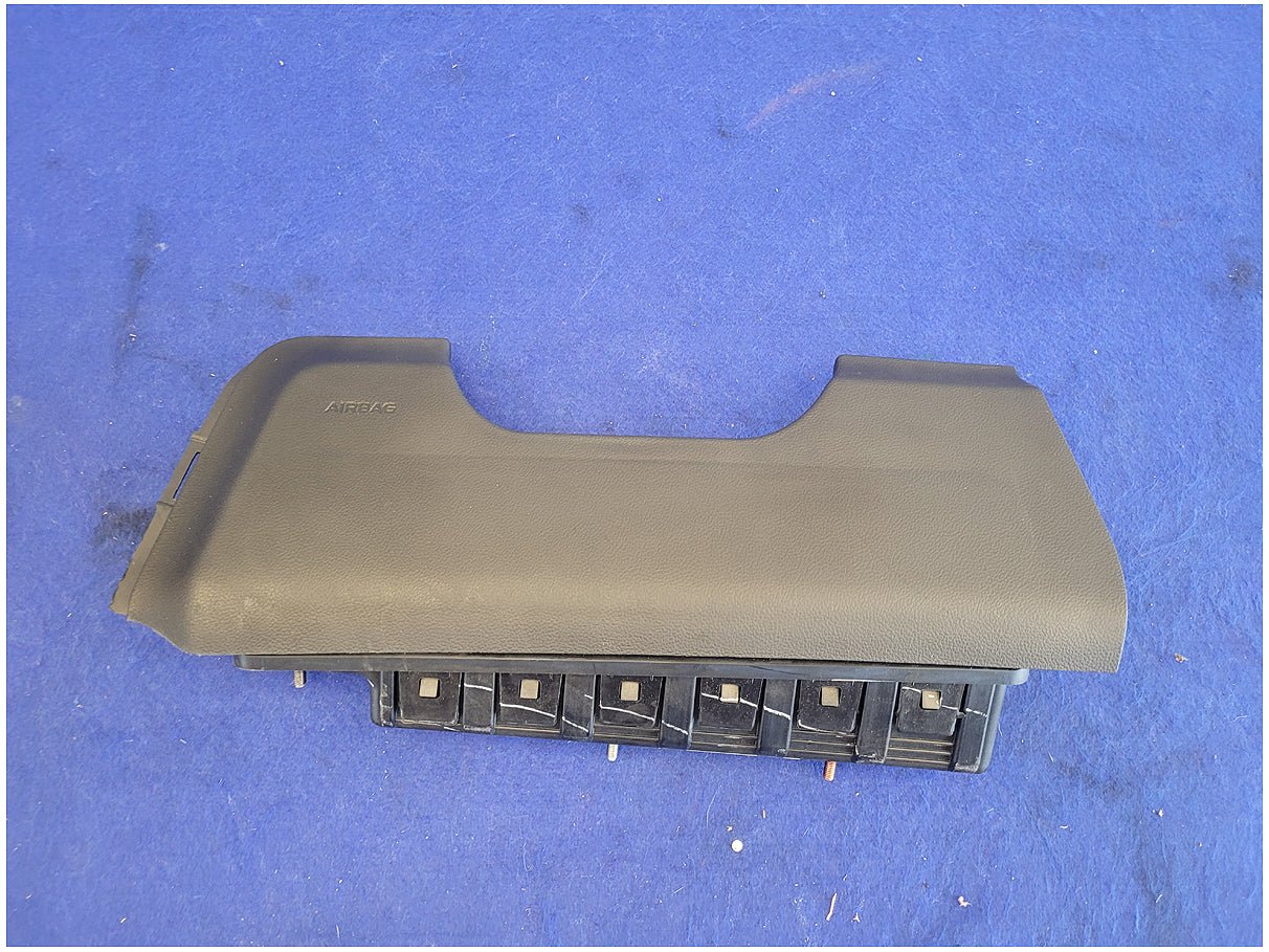 2015 - 2017 Ford Mustang GT S550 Driver Lower Knee Air Bag Left Dash 2777 - The Parts Farm