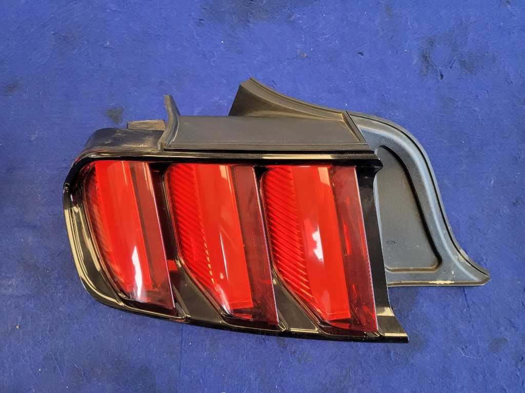 2015 - 2017 Ford Mustang GT S550 Driver Rear Taillight Lamp Light Brake 2778 - The Parts Farm