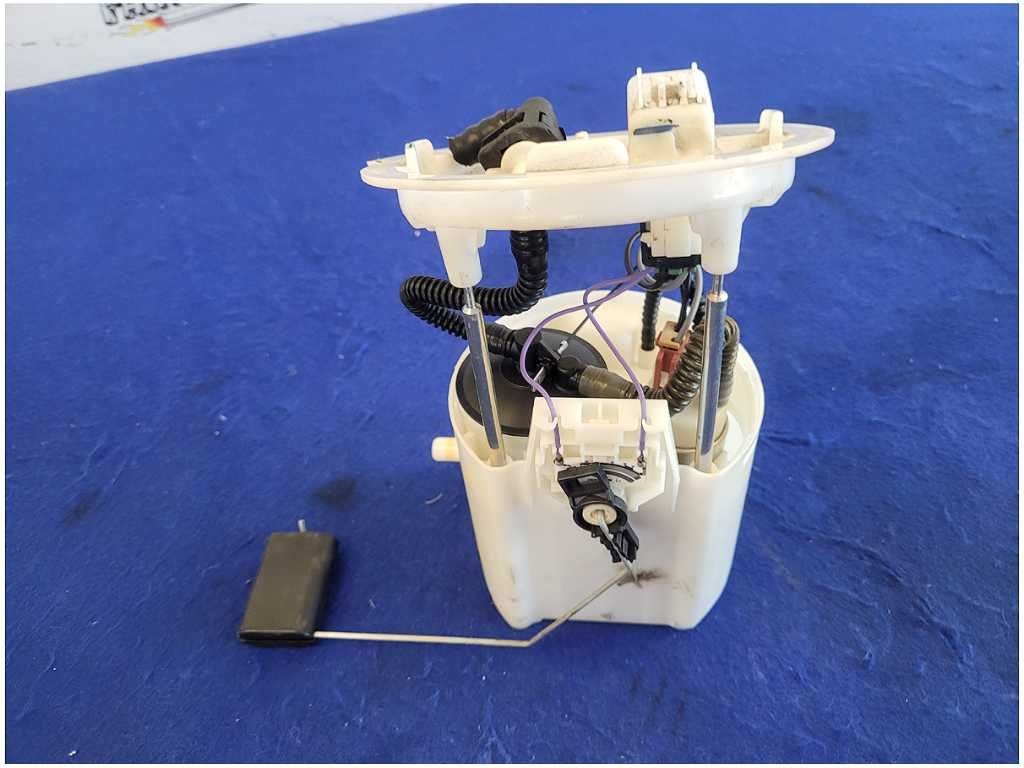 2015 - 2017 Ford Mustang GT S550 Fuel Pump Hat Rear Tank 2781 - The Parts Farm