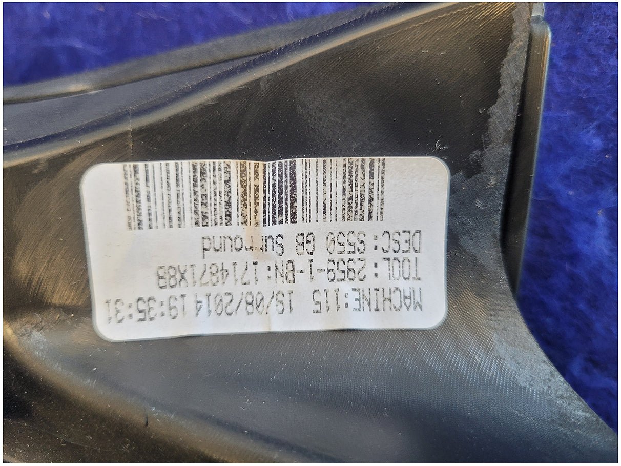 2015 - 2017 Ford Mustang GT S550 Passenger Air Bag Glove Box Dash Front 2718 - The Parts Farm