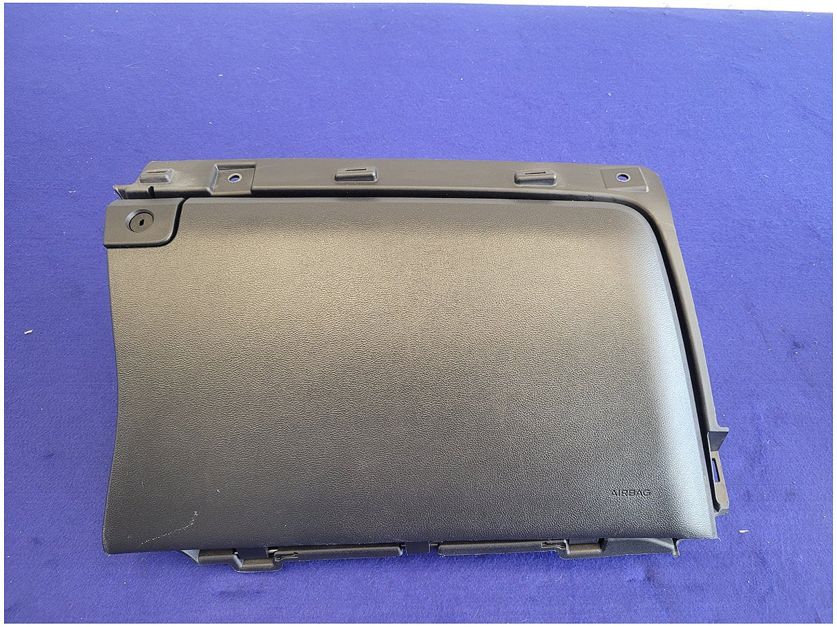 2015 - 2017 Ford Mustang GT S550 Passenger Air Bag Glove Box Dash Front 2729 - The Parts Farm