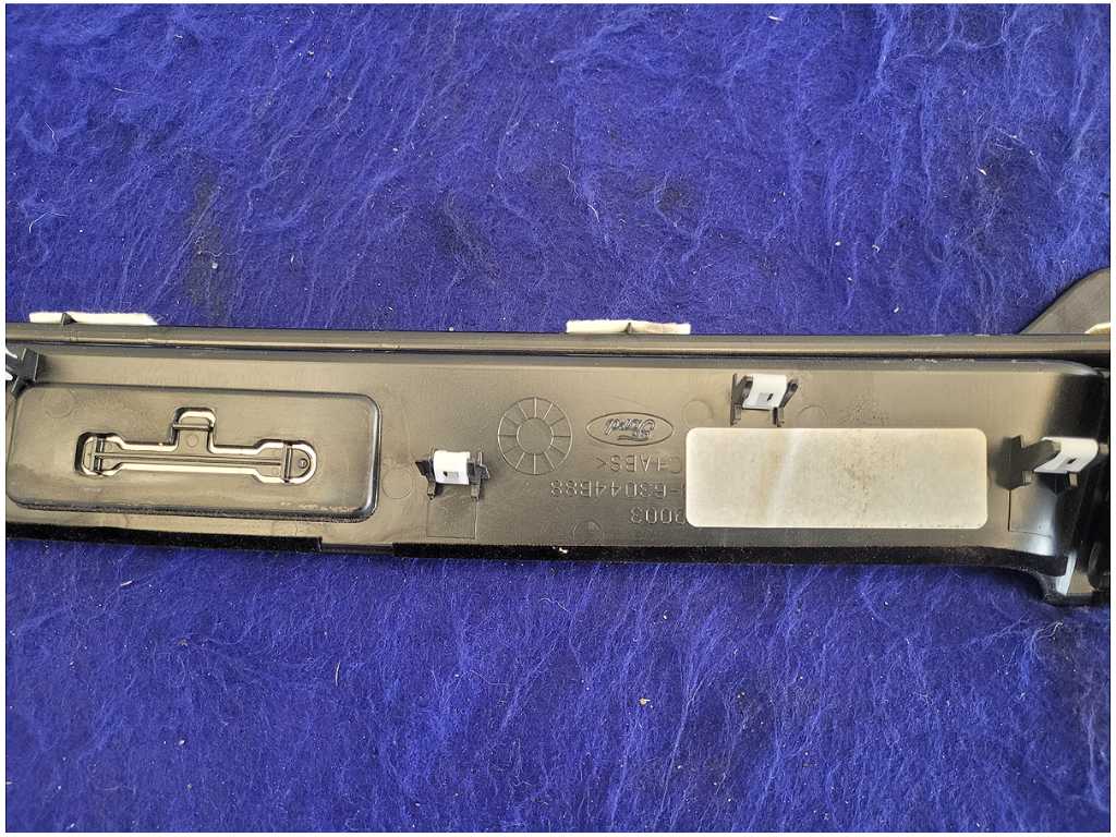 2015 - 2017 Ford Mustang GT S550 Passenger Dash Plaque Emblem 2752 - The Parts Farm