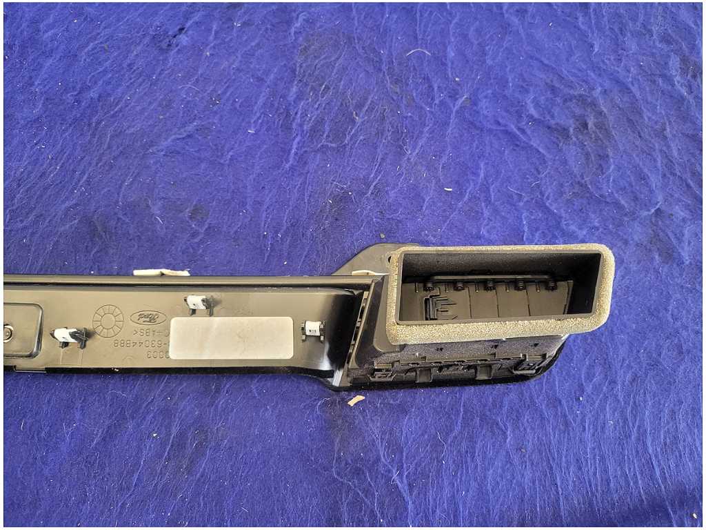 2015 - 2017 Ford Mustang GT S550 Passenger Dash Plaque Emblem 2752 - The Parts Farm