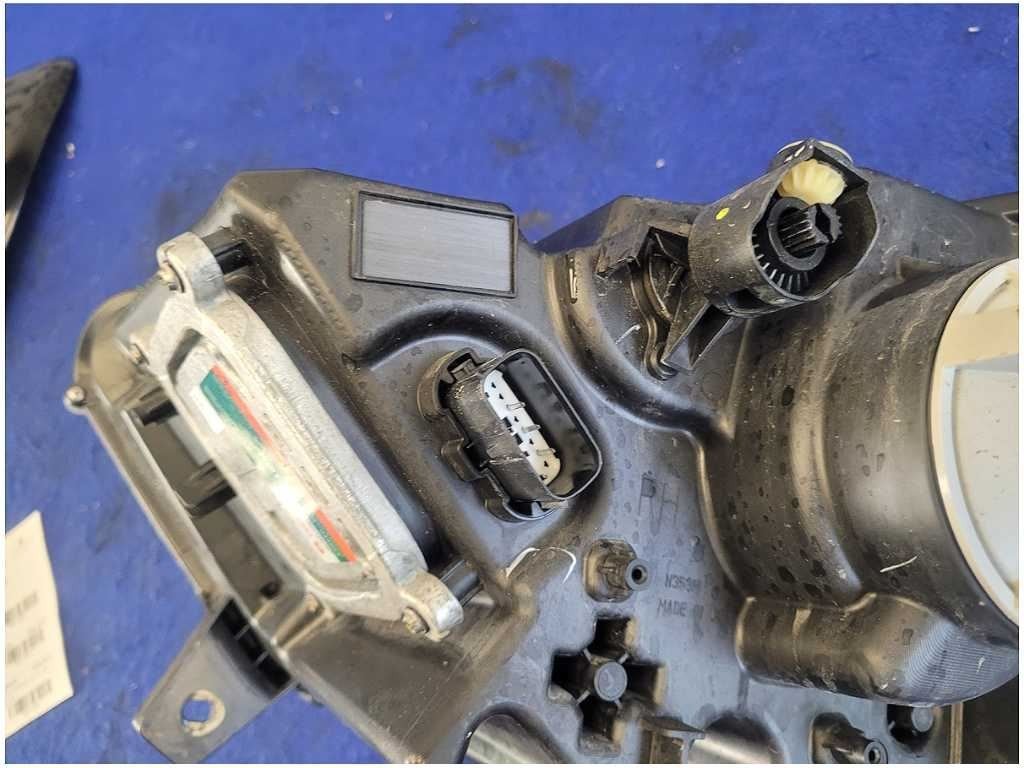 2015 - 2017 Ford Mustang GT S550 Passenger HID Headlight Light Lamp 2815 - The Parts Farm
