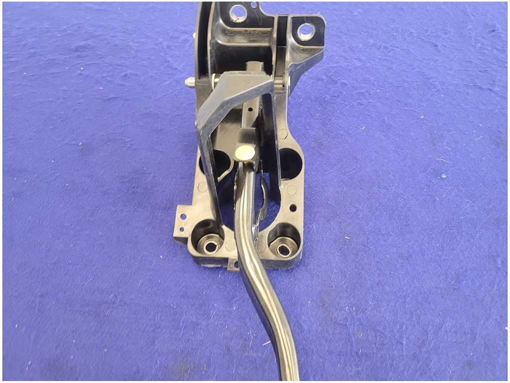 2015 - 2017 Ford Mustang GT S550 Pedal Cage Brake Automatic Transmission A/T 2741 - The Parts Farm