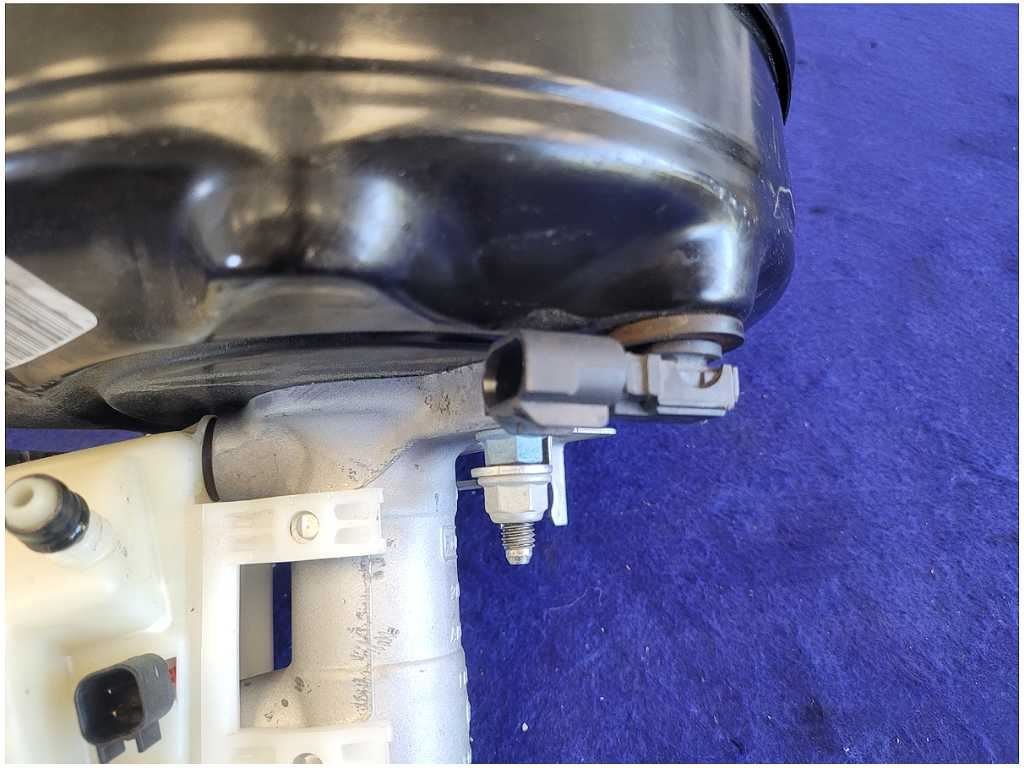 2015 - 2017 Ford Mustang GT S550 Power Brake Booster Master Cylinder M/T 2706 - The Parts Farm