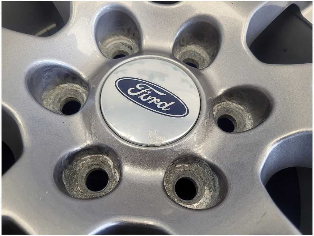 2015 - 2020 Ford F150 4x4 Pickup Truck Wheel 18x7.5 Paint Spoke Paint Scuffs 2627 - The Parts Farm