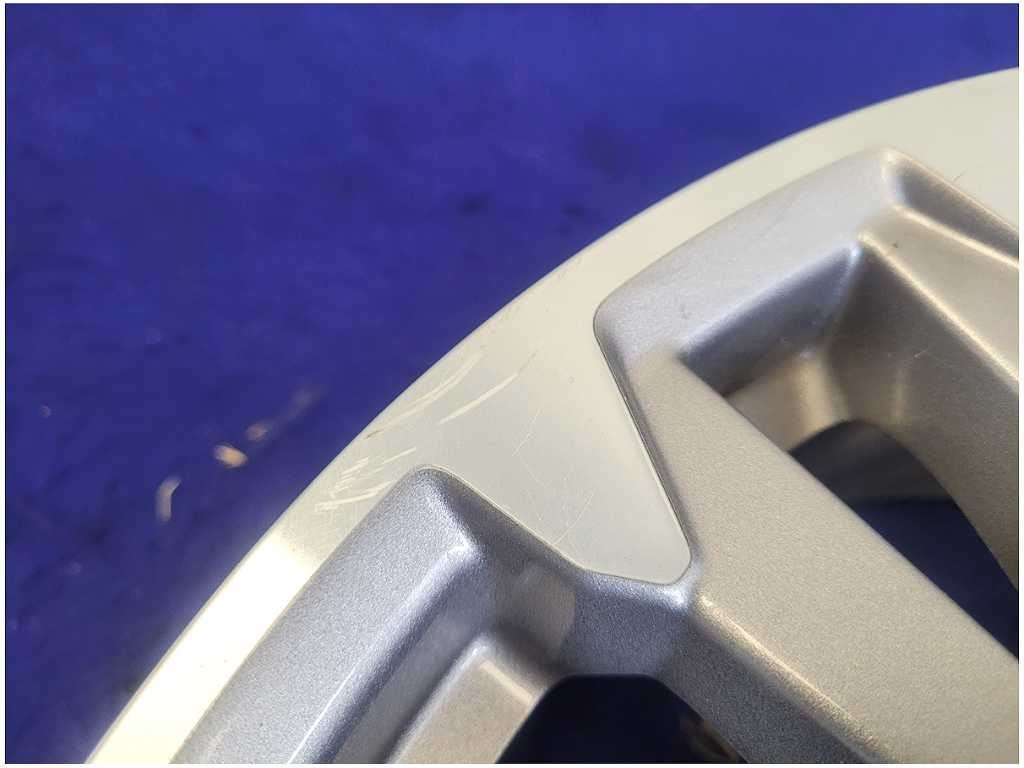 2015 - 2020 Ford F150 4x4 Pickup Truck Wheel 18x7.5 Paint Spoke Paint Scuffs 2627 - The Parts Farm