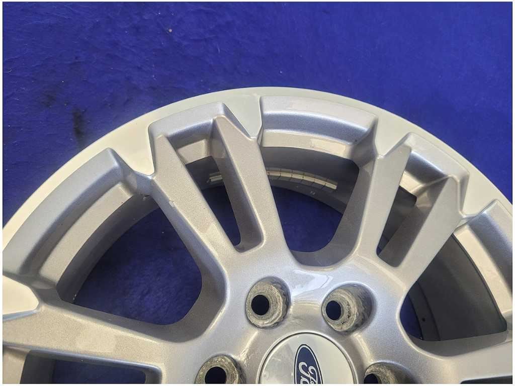 2015 - 2020 Ford F150 4x4 Pickup Truck Wheel 18x7.5 Paint Spoke Paint Scuffs 2627 - The Parts Farm