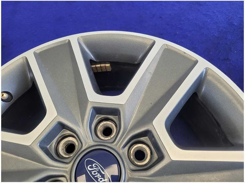 2015 - 2020 Ford F150 4x4 Pickup Truck Wheel 18x7.5 Paint Spoke Rim Scuffs 2575 - The Parts Farm
