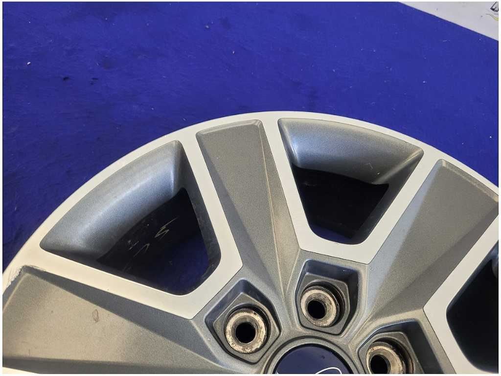 2015 - 2020 Ford F150 4x4 Pickup Truck Wheel 18x7.5 Paint Spoke Rim Scuffs 2575 - The Parts Farm
