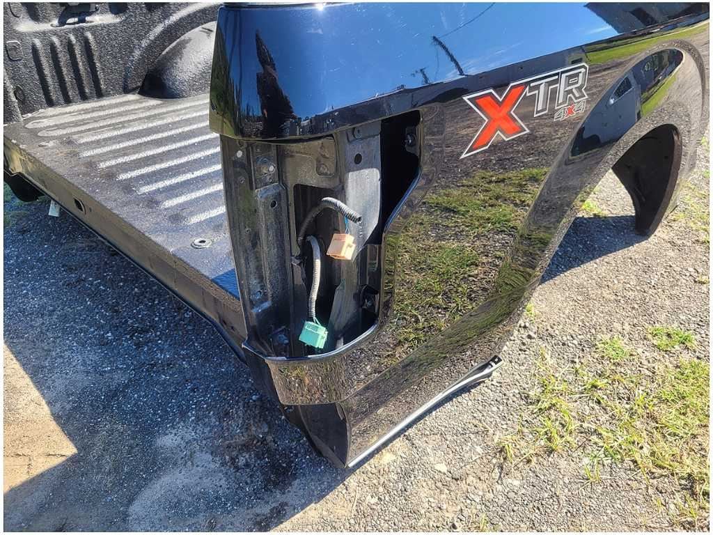 2015 - 2020 Ford F150 Pickup Truck Bed 5'6" Box No Light No Tailgate Paint G1 - The Parts Farm