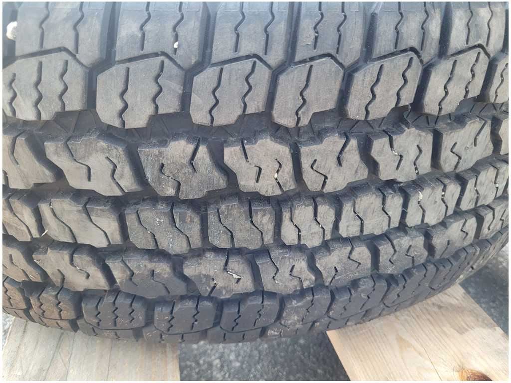 2015 - 2020 Ford F150 Truck Wheel 20x8.5 Spoke Painted Rim Tire *Scuffs 2874 - The Parts Farm
