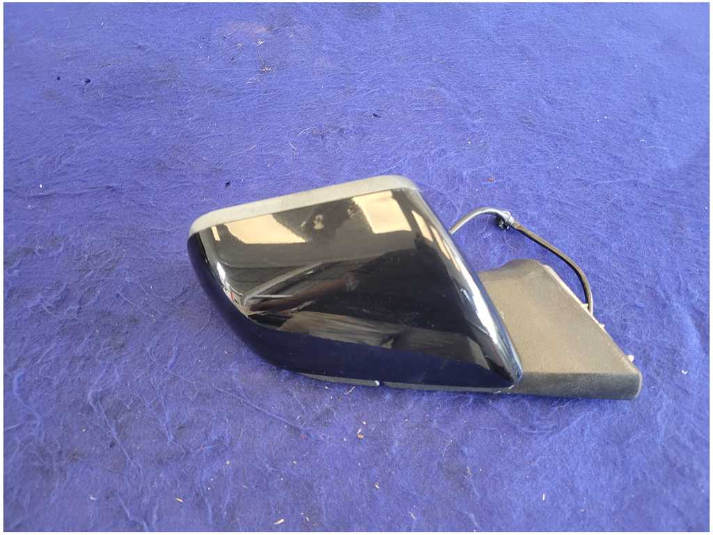2015 - 2020 Ford Mustang GT Passenger Rear View Mirror Power Spotter Paint G1 2752 - The Parts Farm