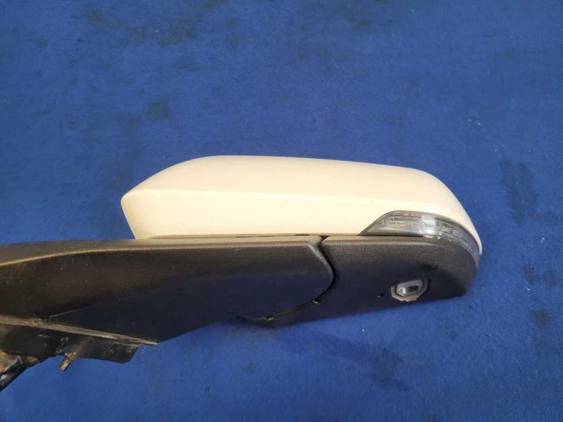 2015 - 2020 Ford Mustang GT S550 Driver Rear View Mirror BLIS Puddle Paint YZ 2502 - The Parts Farm