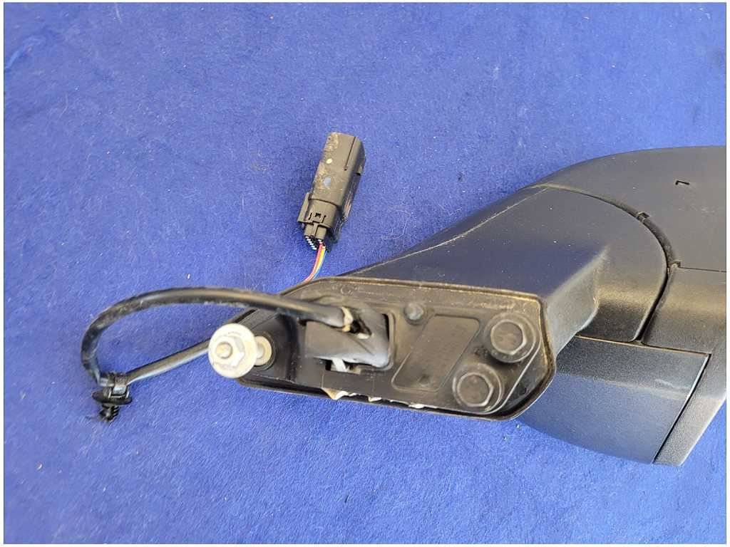 2015 - 2020 Ford Mustang GT S550 Driver Rear View Mirror Power Glass Paint J7 2766 - The Parts Farm
