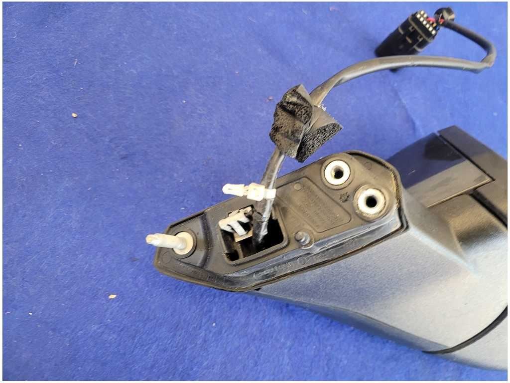 2015 - 2020 Ford Mustang GT S550 Passenger Rear View Mirror Power Paint J7 2766 - The Parts Farm