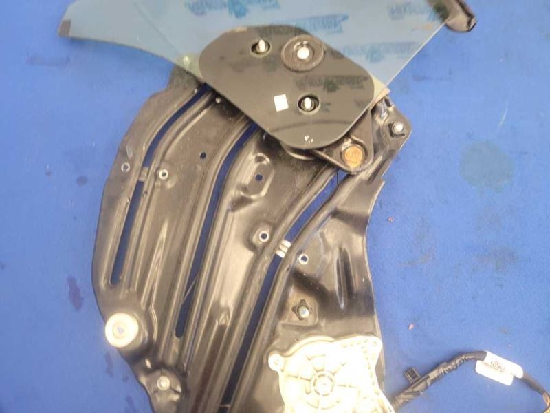 2015 - 2020 Ford Mustang GT S550 Passenger Right Quarter Glass Convertible 2502 - The Parts Farm