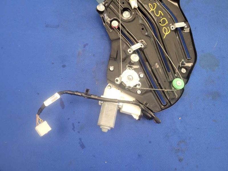 2015 - 2020 Ford Mustang GT S550 Passenger Right Quarter Glass Convertible 2502 - The Parts Farm