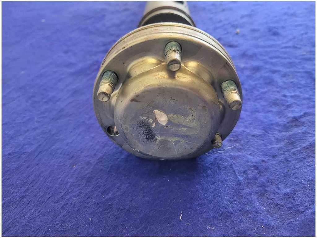 2015 - 2020 Ford Mustang Shelby GT350 5.2L Driveshaft Manual Transmission M/T FH - The Parts Farm