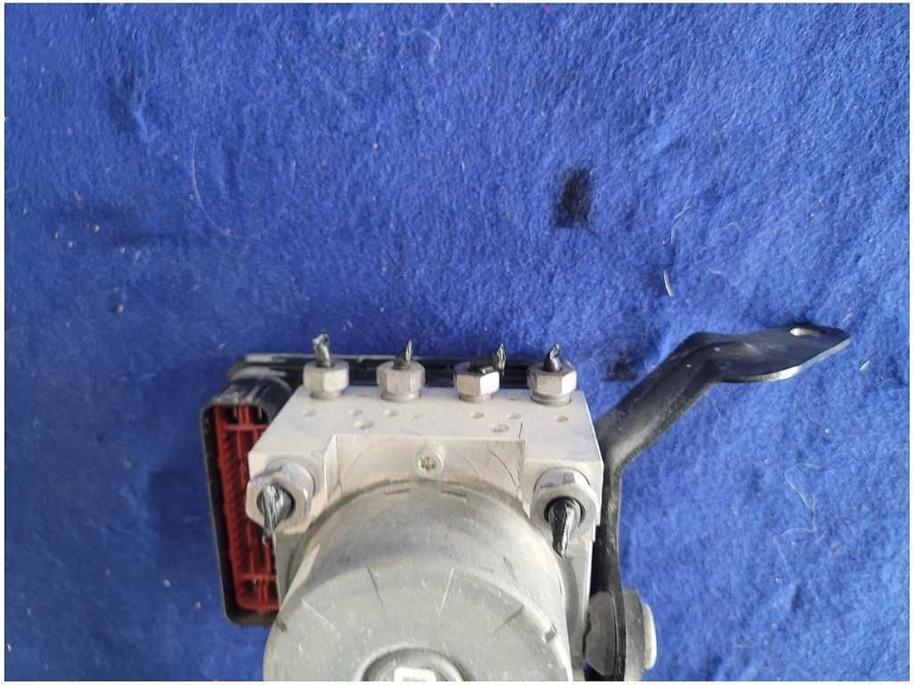 2015 - 2020 Ford Mustang Shelby GT350 ABS Module Anti - Lock Brake Pump M/T 2881 - The Parts Farm