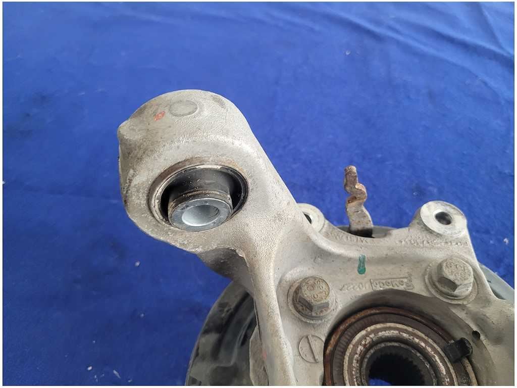 2015 - 2020 Ford Mustang Shelby GT350 Driver Left Rear Knuckle Spindle Hub 2881 - The Parts Farm