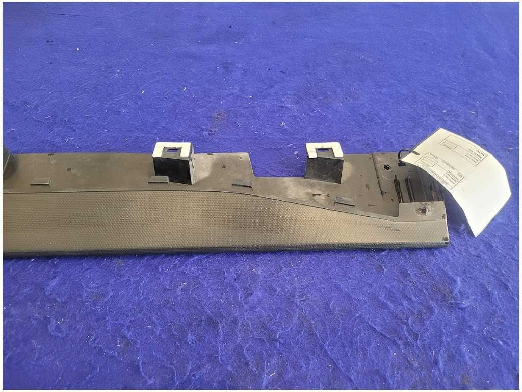 2015 - 2020 Ford Mustang Shelby GT350 Driver LH Lower Rocker Molding Trim FH - The Parts Farm