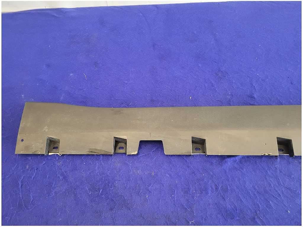 2015 - 2020 Ford Mustang Shelby GT350 Driver LH Lower Rocker Molding Trim FH - The Parts Farm