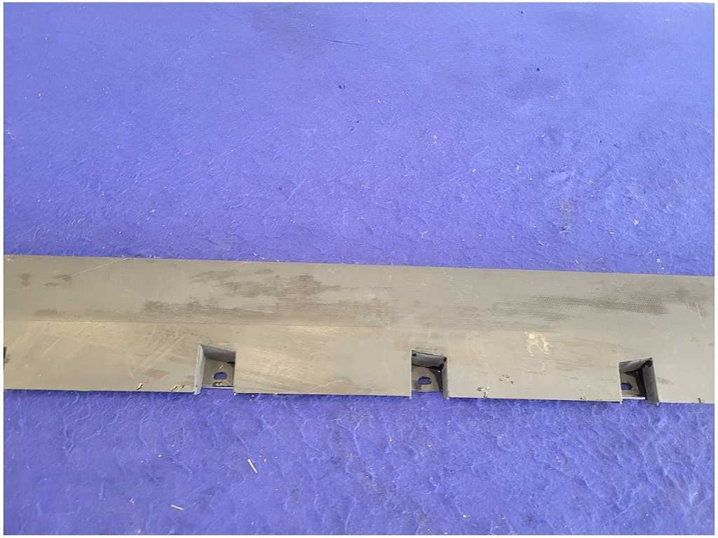 2015 - 2020 Ford Mustang Shelby GT350 Driver LH Lower Rocker Molding Trim FH - The Parts Farm