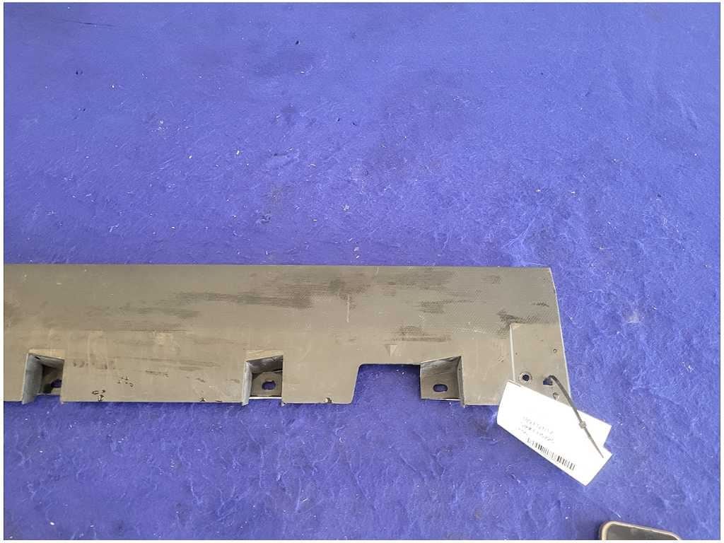 2015 - 2020 Ford Mustang Shelby GT350 Driver LH Lower Rocker Molding Trim FH - The Parts Farm