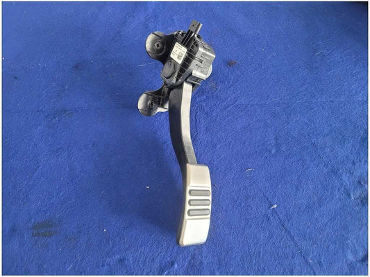 2015 - 2020 Ford Mustang Shelby GT350 Gas Drive Wire Throttle Pedal 2881 - The Parts Farm