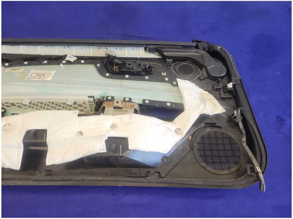 2015 - 2020 Ford Mustang Shelby GT350 Passenger Coupe Door Panel Card 2711 - The Parts Farm